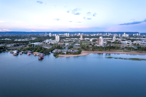 Trecho do Rio Tocantins na cidade de Palmas.