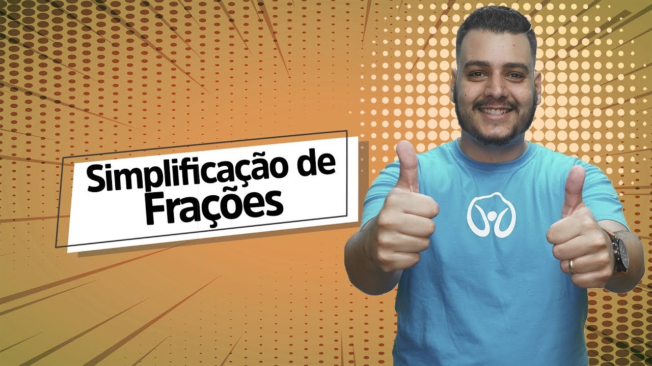 Professor ao lado do texto"Simplificação de Frações".