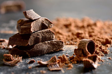 O chocolate com maior teor de cacau apresenta maiores benefícios