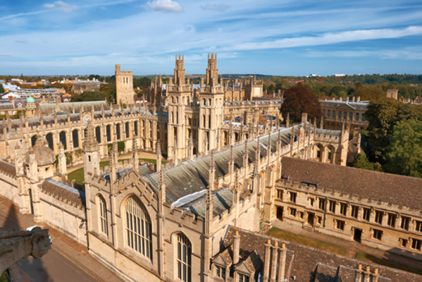 A Universidade de Oxford foi uma das mais prestigiadas no século XIII