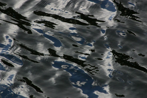 A mistura de petróleo e água, por exemplo, pode ser separada com um funil de bromo
