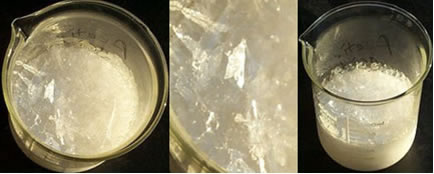 O ácido acético glacial tem aspecto de gelo
