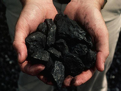 As maiores reservas brasileiras de carvão mineral localizam-se no Rio Grande do Sul, Santa Catarina e Paraná