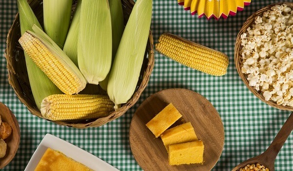 COMIDAS TÍPICAS DE FESTAS JUNINAS - Educação Infantil. 