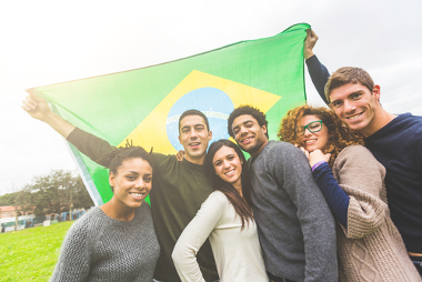 O povo brasileiro apresenta uma variada composição étnica