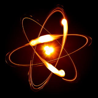 Os elétrons ficam girando ao redor do núcleo atômico