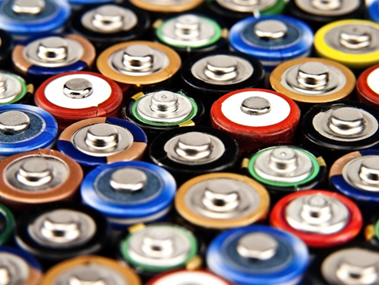 Existe uma infinidade de pilhas e baterias nos comércios. Mas, você sabe para qual equipamento cada uma é recomendada?