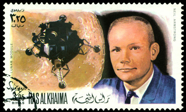 Neil Armstrong (1930-2012) foi o primeiro homem a pisar na superfície lunar.*
