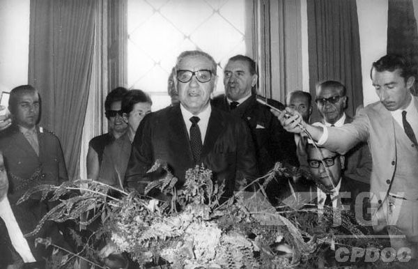 O Ato Institucional nº 5 foi decretado em 1968, durante o governo de Artur Costa e Silva.*