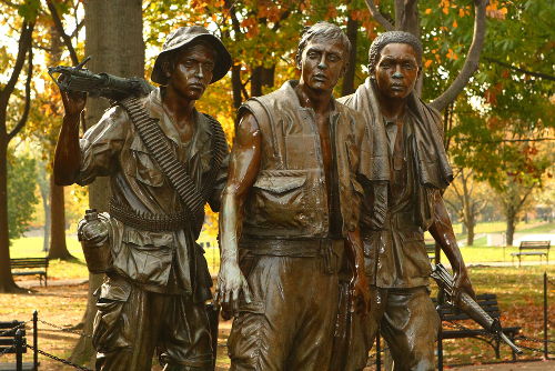 Estátua em homenagem aos soldados da Guerra do Vietnã