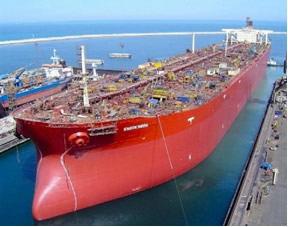 Imagem de navio-petroleiro