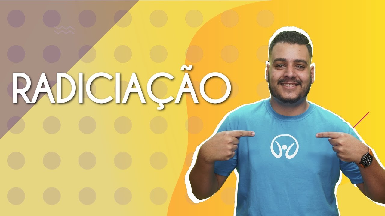"Radiciação" escrito sobre fundo amarelo ao lado da imagem do professor