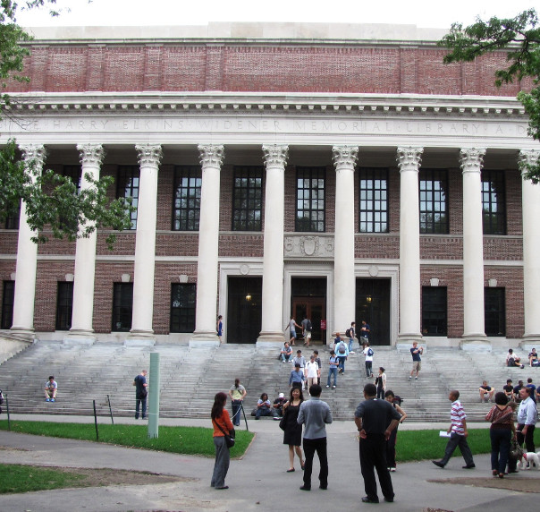 Universidade de Harvard faz parte da Ivy League
