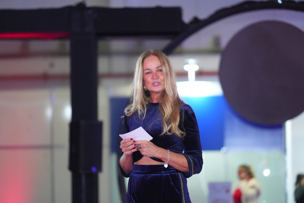 Educadora Valesca Karsten durante sua participação no painel. Foto: Bett Brasil.