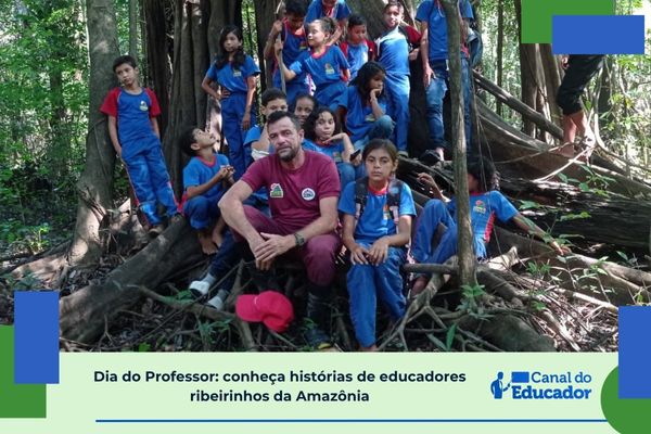 Dia do Professor - Educadores ribeirinhos Tony e seus alunos durante aula na floresta