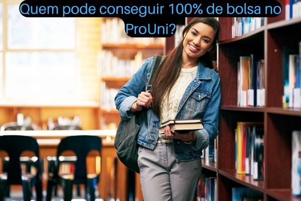 Estudante segurando notebook. Na imagem, está escrito: Inscrição do ProUni 2024/2