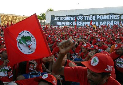 Manifestação do Movimento dos Trabalhadores Sem Terra, MST ¹