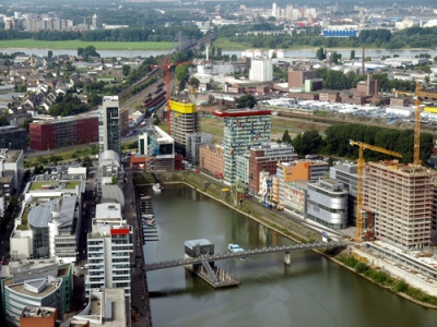 Dusseldorf Dusseldorf, Alemanha. Cidade importante pelo seu dinamismo industrial