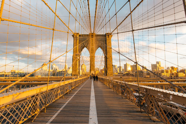 A atuação de forças na estrutura de uma ponte mostra que nem sempre ela está relacionada a movimento