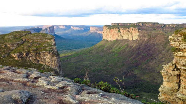 Chapada Diamantina, localizada no Planalto Atlântico, na Serra do Espinhaço, estados da Bahia e Minas Gerais