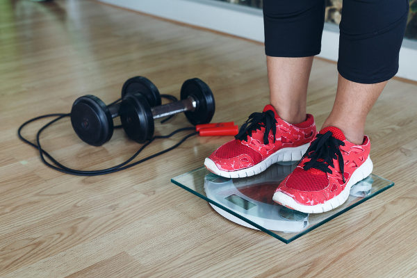 Pessoas que apresentam grande quantidade de massa muscular podem ser confundidas com obesas pelo IMC.
