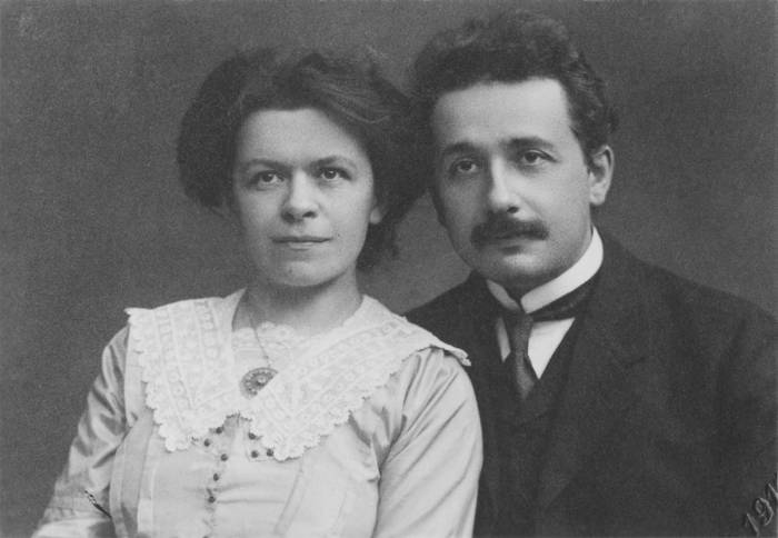 Einstein e sua primeira esposa, Mileva Maric (Foto: Domínio Público)