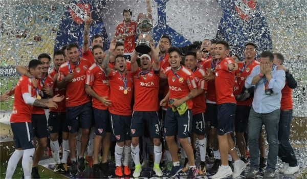 Pelada com Amigos - O Club Atlético Independiente, da Argentina, é o maior  vencedor da Libertadores da América, são 7 títulos ao todo 🏆🏆🏆🏆🏆🏆🏆