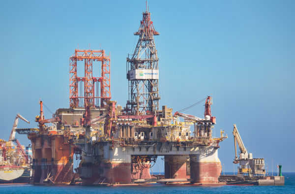 Plataforma de petróleo da Petrobras.