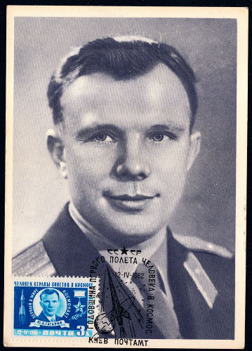 Yuri Gagarin, primeiro homem a ser enviado ao espaço durante a corrida espacial.