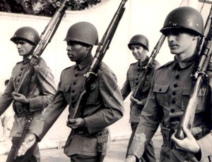 Pelé servindo ao Exército Militar, em 1958.