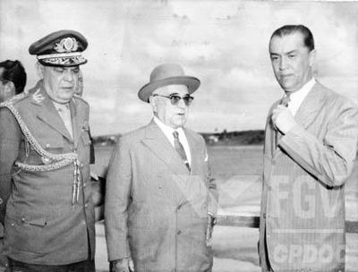 Visita de Vargas a Minas Gerais poucos dias antes de cometer suicídio, em 1954.
