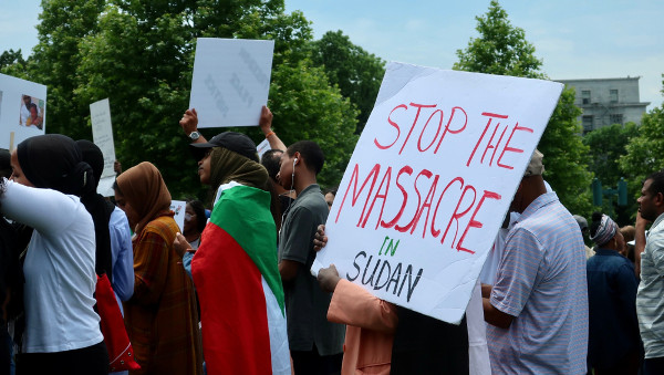 Protesto contra massacre no Sudão