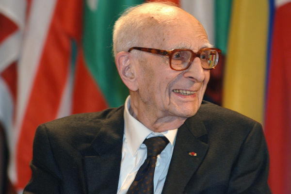 Lévi-Strauss, o antropólogo que fundou o estruturalismo.