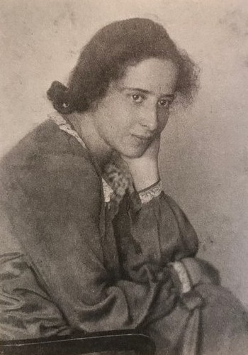 Hannah Arendt aos 18 anos de idade.